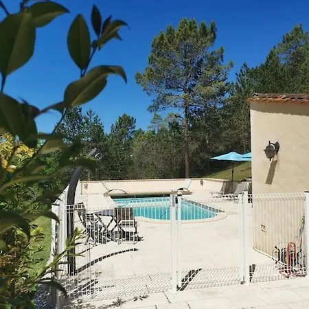 Gite Dans Un Ecrin De Verdure Ferienhaus *