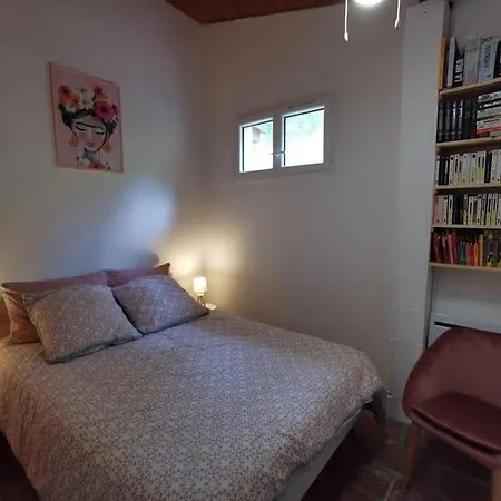 Ferienhaus Gite Dans Un Ecrin De Verdure Saint-Germain-de-Belvès
